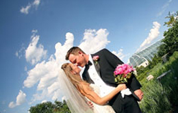 Weddings in the beautiful Butterfly Garden