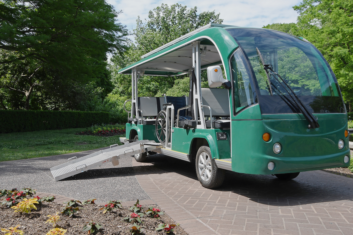 The Garden tram can accommodate visitors using wheelchairs or power chairs up to the 800-Lb loading ramp limit.