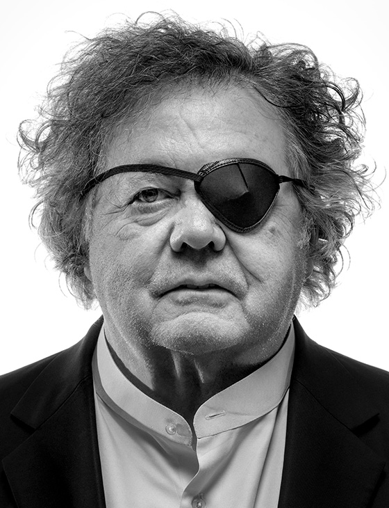 black and white headshot of Dale Chihuly