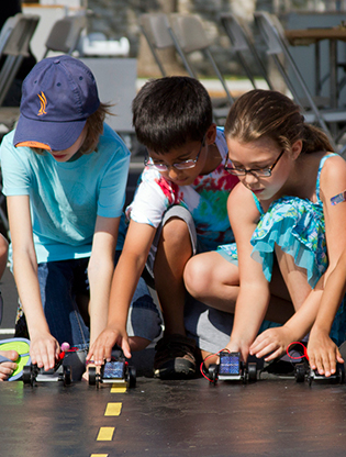 Kids prepare for the solar car race